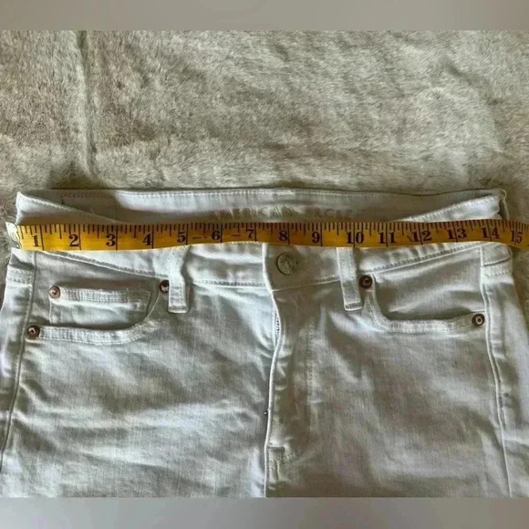 American Eagle Outfitters Studded Shorts midrise next level stretch size 8 white - Picture 12 of 16